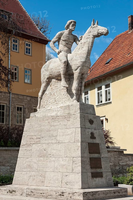 Ulan monument
