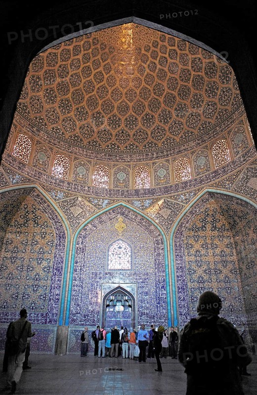 Domed hall of Lotfollah Mosque