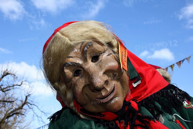 Traditional 'Doraweibla' carnival mask