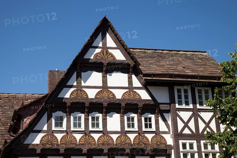 Gable with decorations