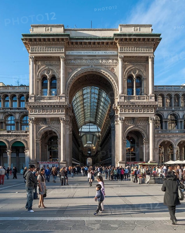 Piazza del Duomo with Galleria Vittorio Emanuele II shopping arcade