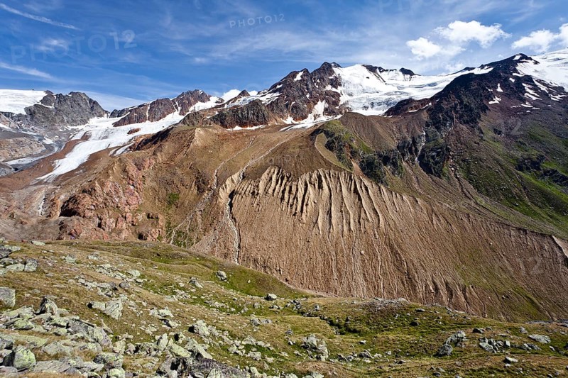 View from Weisskugel Hut towards Weisskugel Mountain and the glaciers of Langtauferer Ferner and Barenbartferner
