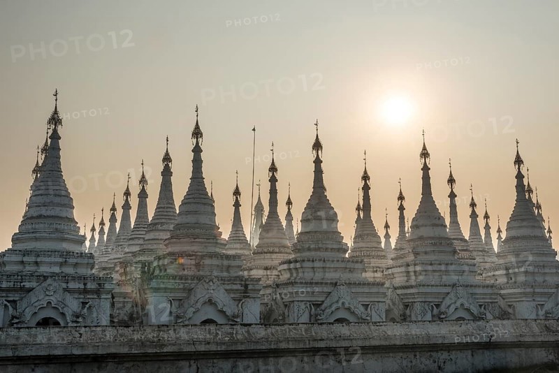 Atthakatha chedis or stupas