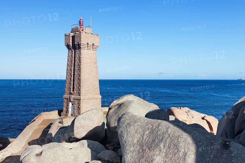 The Lighthouse of Men Ruz