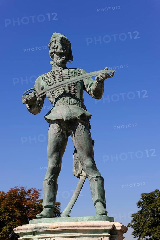 Monument of Huszar Oreg