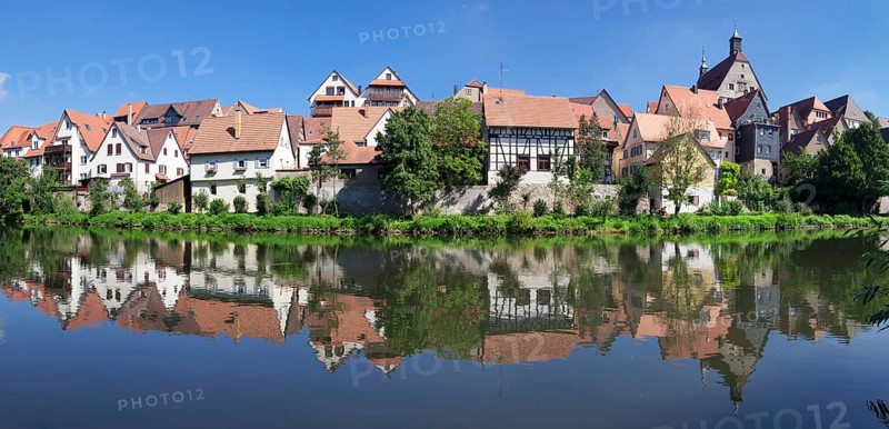 Historic centre with the Town Hall on the Enz River