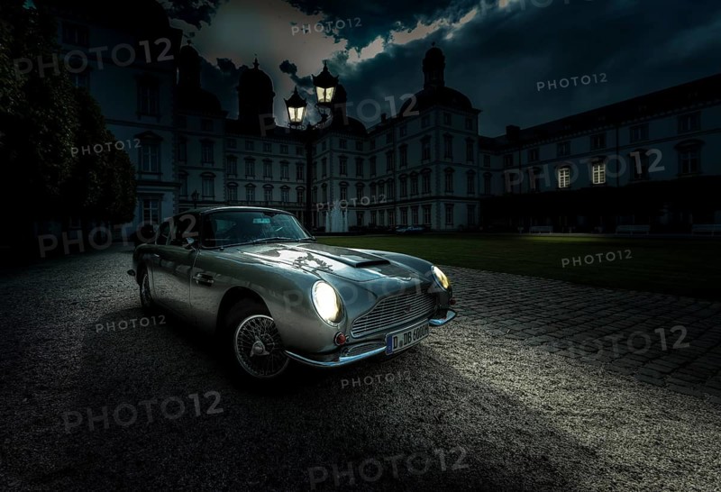 Aston Martin DB6