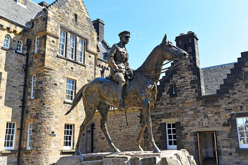 Equestrian statue of Earl Haig