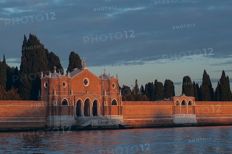 View across Canale delle Fondamenta Nuove towards the cemetery island of Isola di San Michele