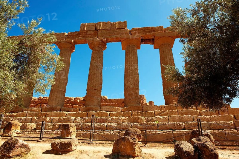 Doric columns