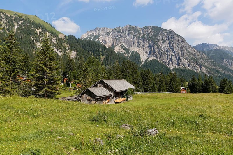 Nenzinger Himmel alpine village