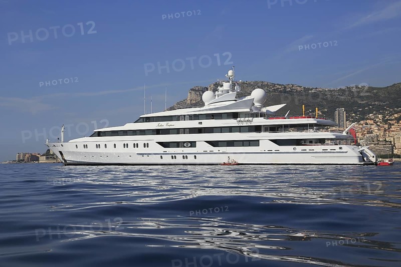 Motor yacht