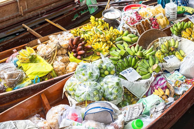 Damnoen Saduak floating market