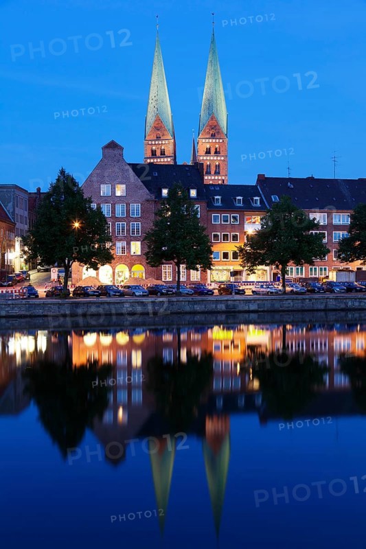 Trave river and Marienkirche church