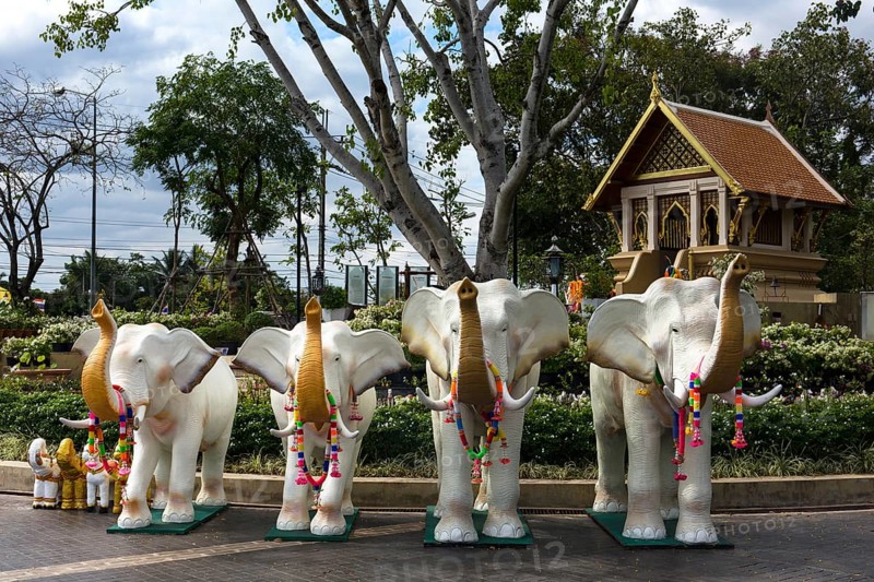 Elephant sculptures at the staircase to the Sarn Tay Pa Ruk