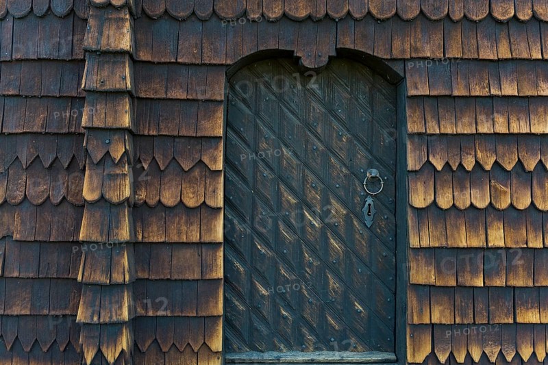 Entrance door