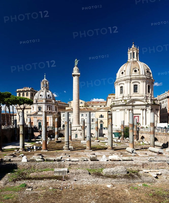 Trajan's Forum with the Trajan's Column and the columns of the Basilica Ulpia
