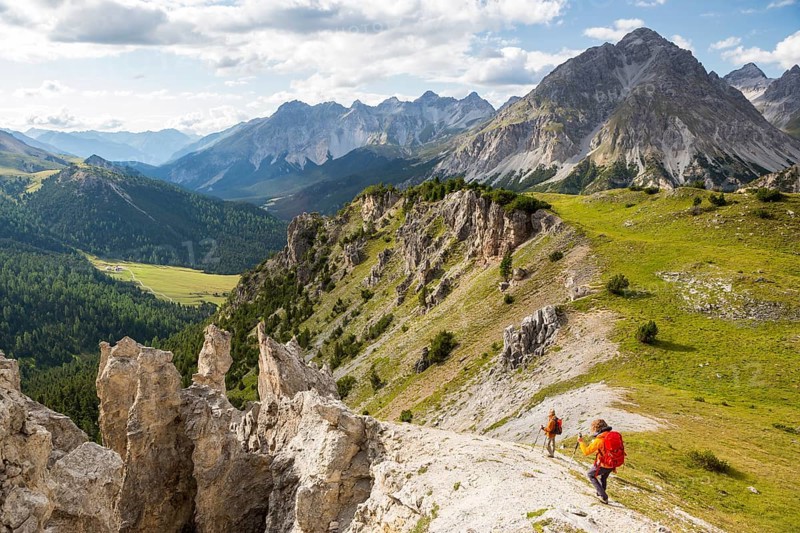 Hikers at Il Jalet