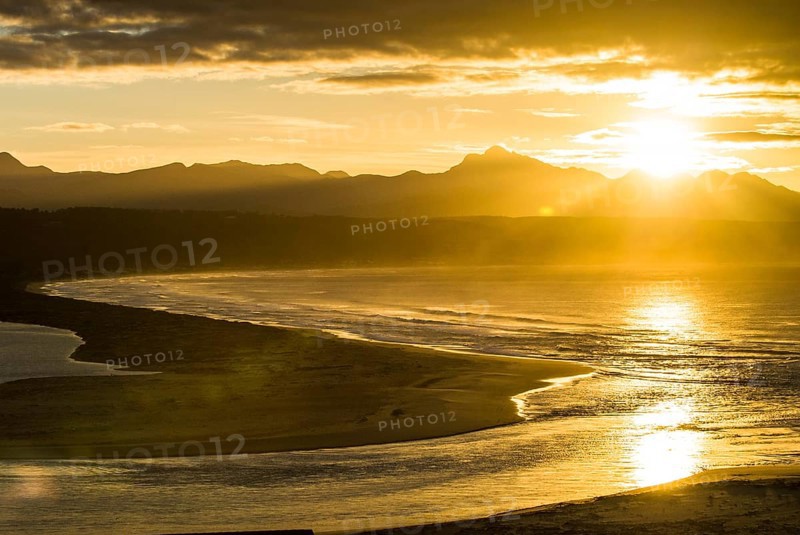 Sunrise on the coast of the Indian Ocean