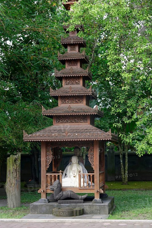 Buddha statue in a pagoda