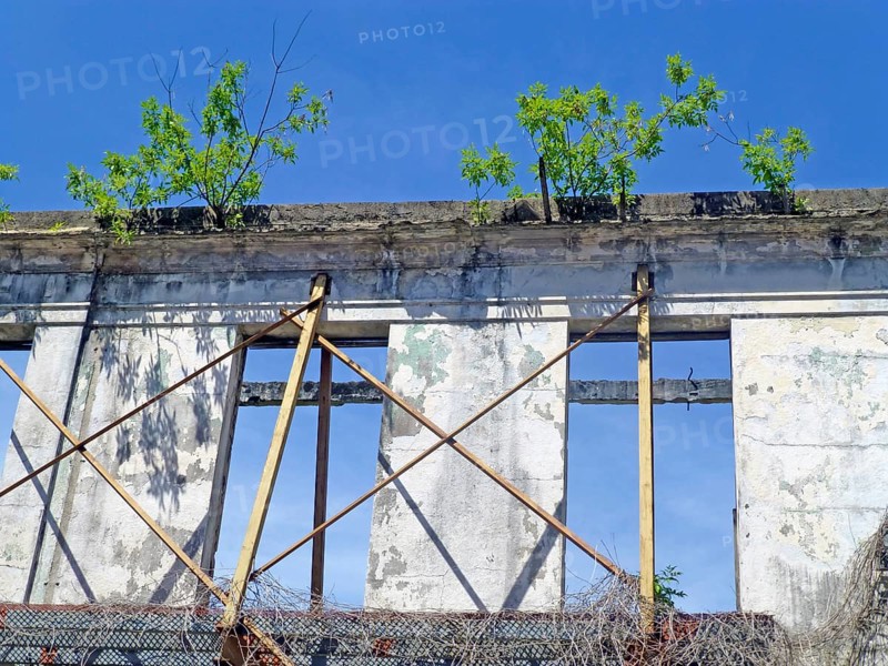 Dilapidated house in the historic centre Casco Viejo