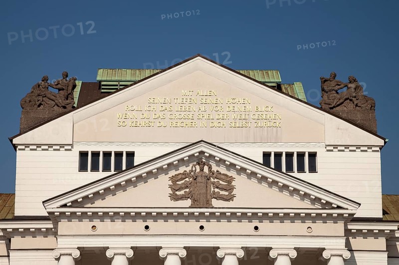 Theater Duisburg theatre