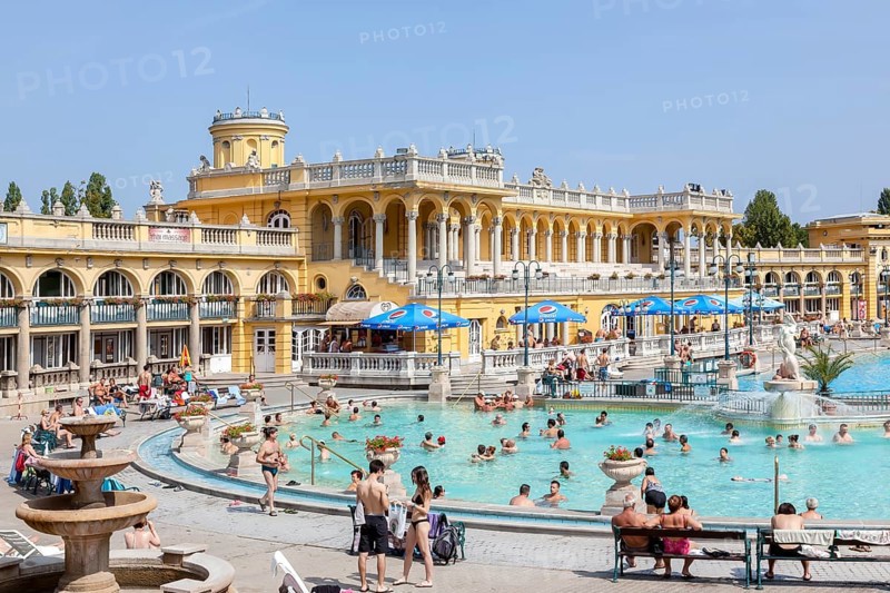 Szechenyi Thermal Bath or Szechenyi-gyogyfurdo