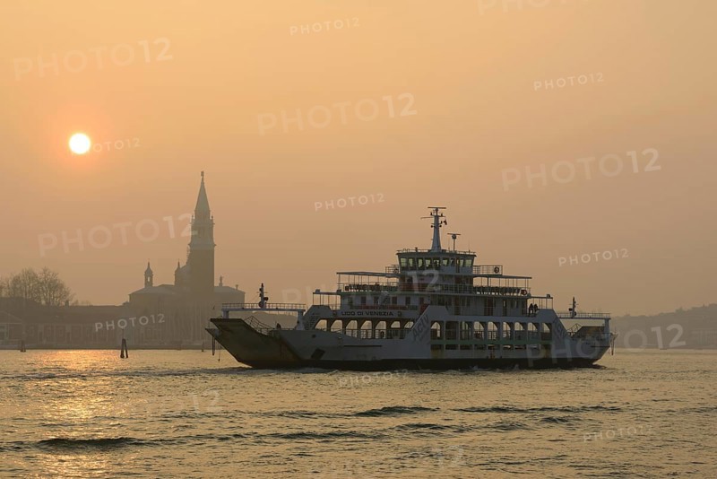 Ferry on the Bacino San Marco in front of the church of San Giorgio Maggiore