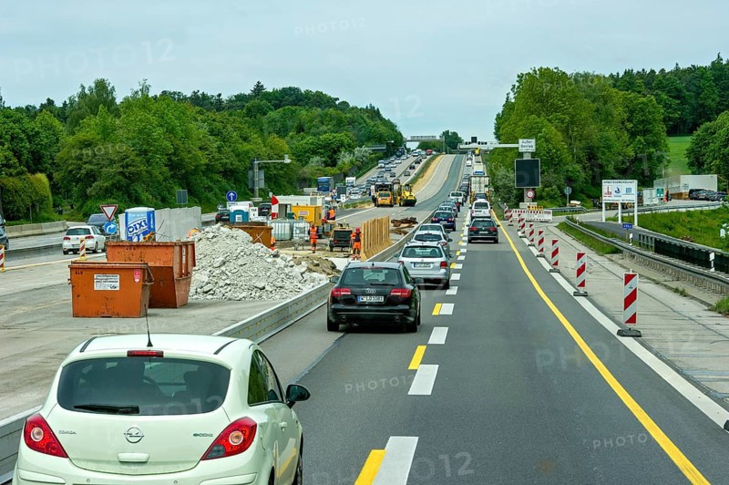 Road narrowing at a road works