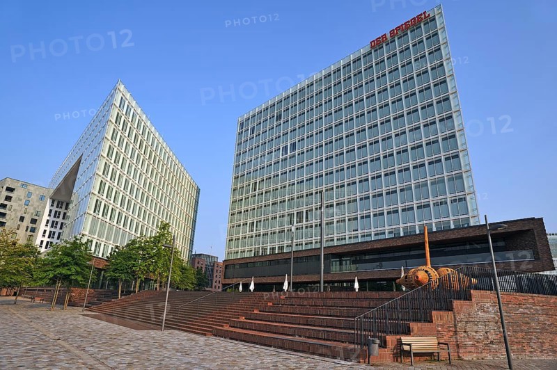 Spiegel group building
