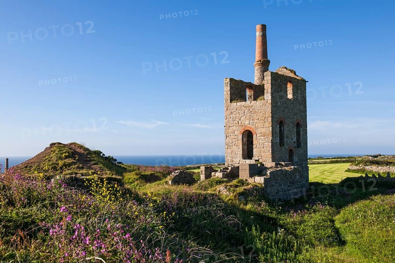 Ruins of the engine house of the former tin and copper mine Levant Mine