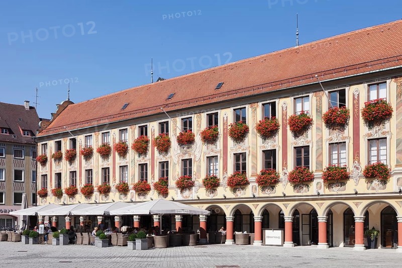 Steuerhaus on the market square of Memmingen
