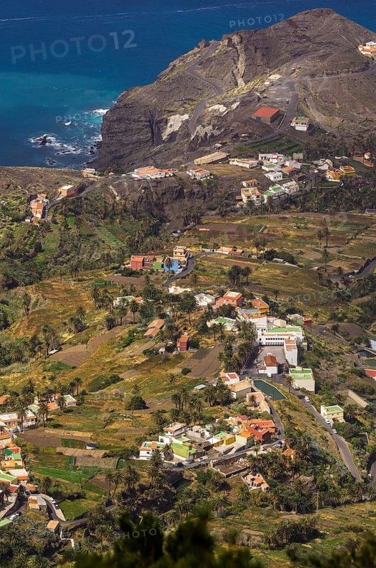 View of the valley and the sea