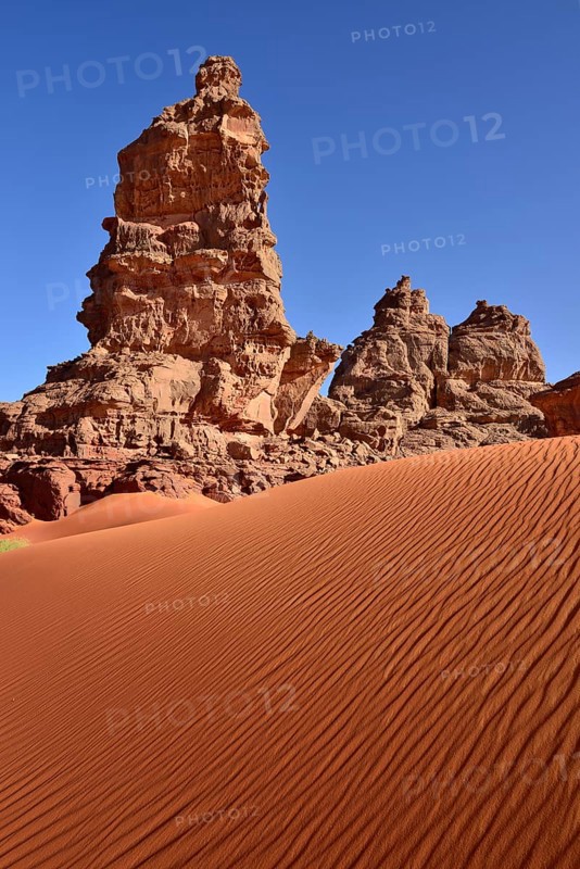 Rock towers and sand dunes at the Cirque