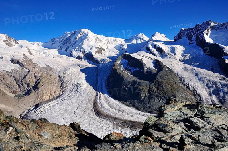 Schwarze Mountain between Zwillingsgletscher and Schwarzegletscher glaciers