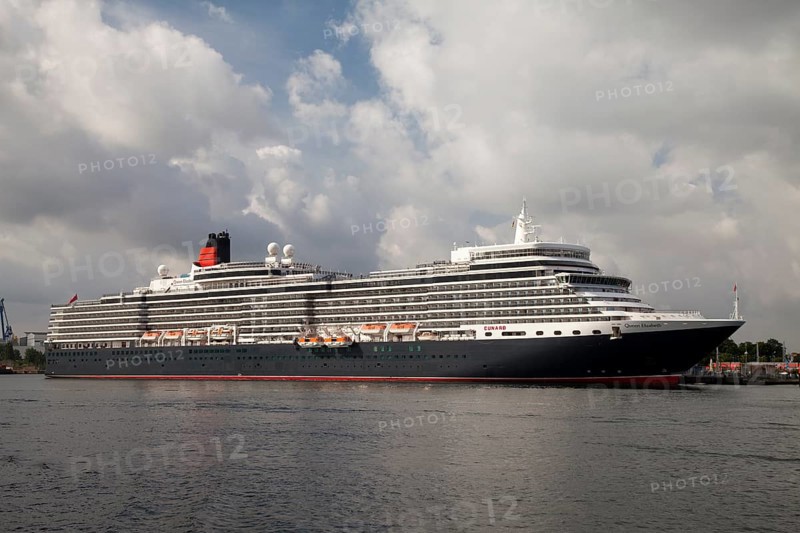 Cruise ship Queen Elizabeth