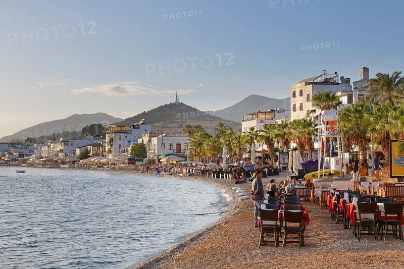 Halk city beach in Kumbahce Bay