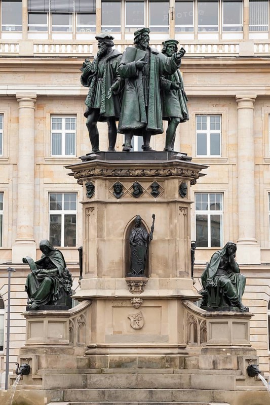 Gutenberg monument