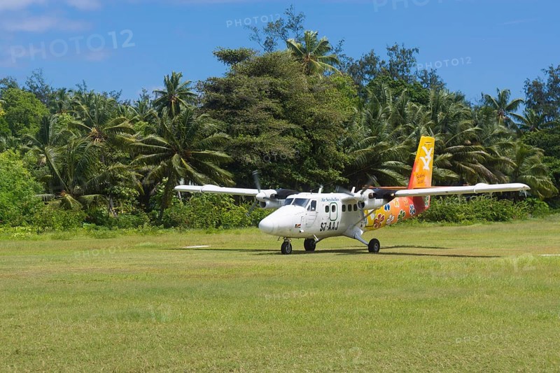 Aircraft 'Twin Otter' of the AIR SEYCHELLES airline at the airport of Denis Island