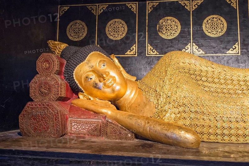 Buddha statue