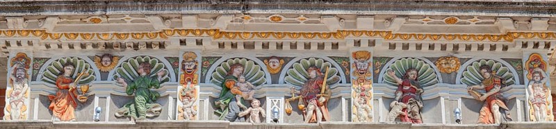 Figures of the cardinal virtues