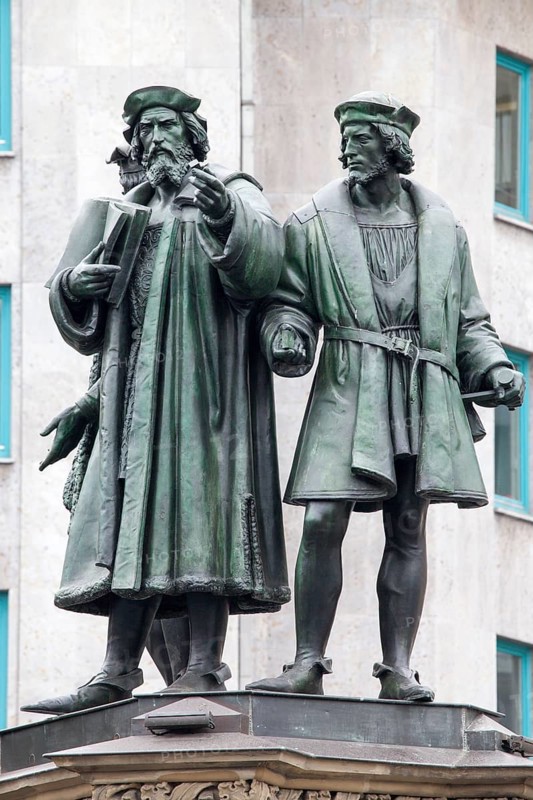 Gutenberg monument