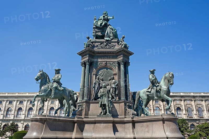 Monument to Maria Theresia