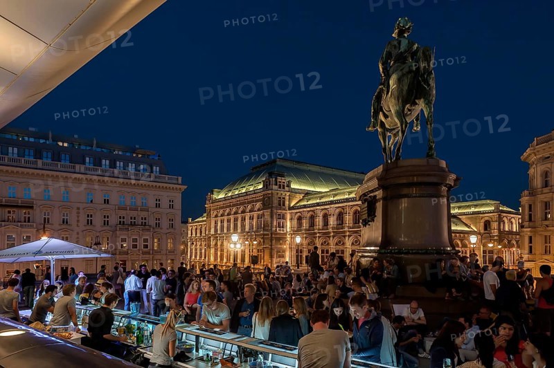 Party on the terrace of the Albertina in the evening
