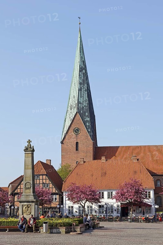 Market square and St. Michaelis Church