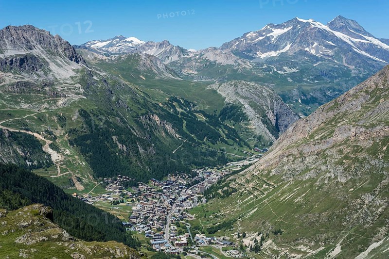 Val d'Isere valley