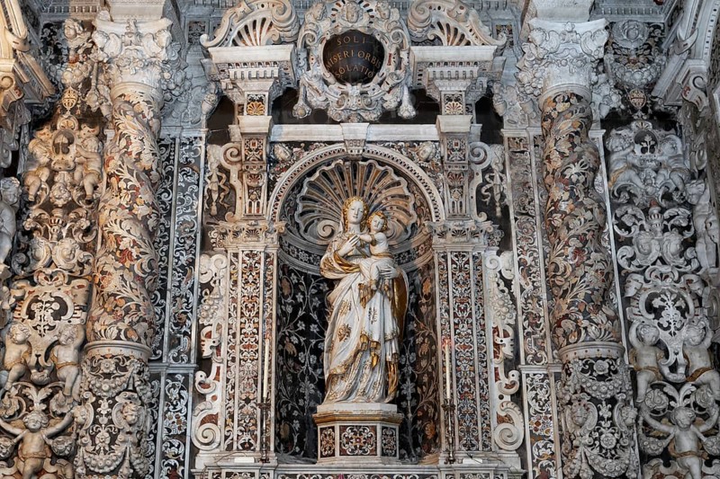 Altar in Sicilian Baroque