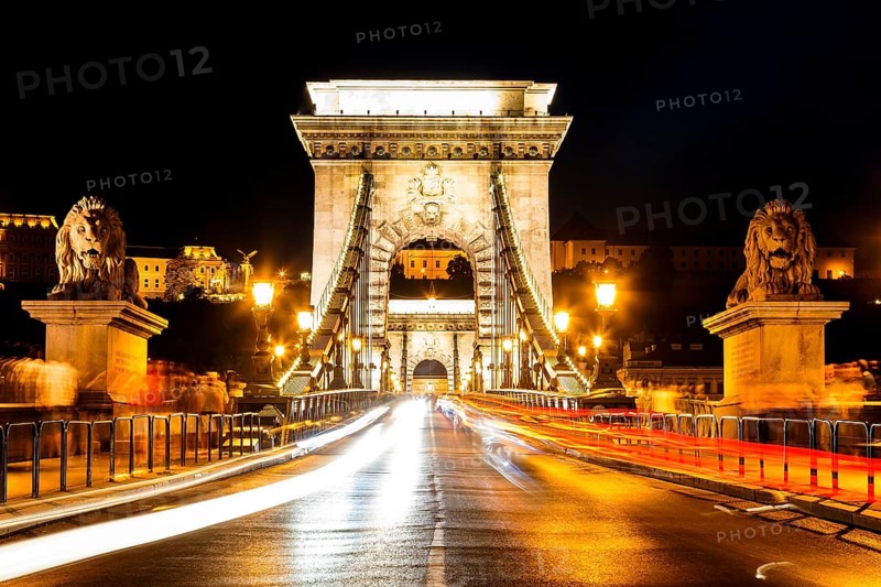 Chain Bridge at night