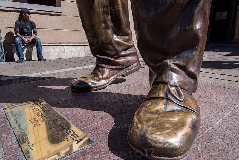 Nelson Mandela statue