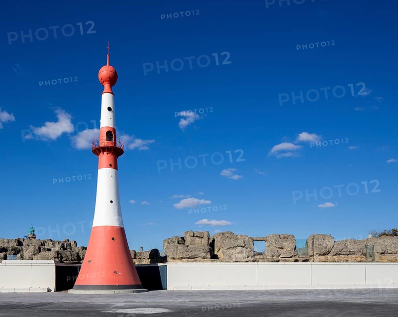 Unterfeuer Lighthouse at Neuen Hafen